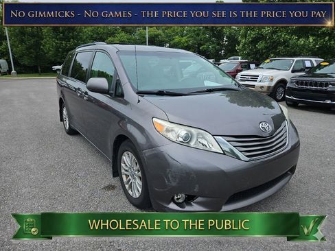 Used 2011 Toyota Sienna XLE w/ Entertainment Pkg FWD image 1