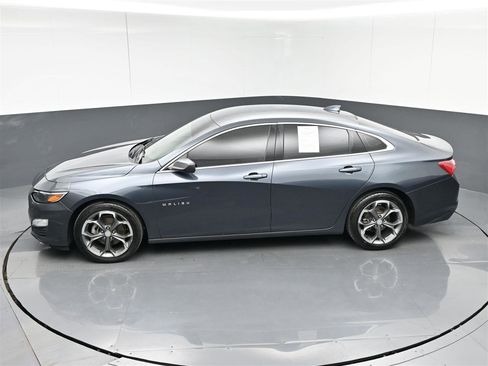 Used 2021 Chevrolet Malibu LT image 28