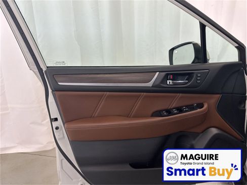 Used 2017 Subaru Outback 3.6R Touring image 17