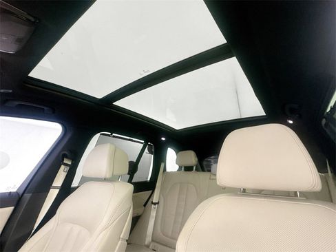 Used 2020 BMW X5 xDrive40i w/ M Sport Package image 21