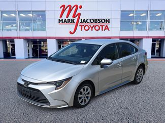 Used 2023 Toyota Corolla LE image 1