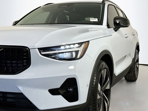 New 2026 Volvo XC40 B5 Ultra w/ Protection Package Premier image 8
