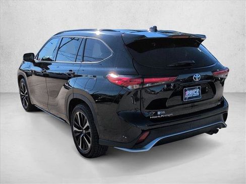 Used 2021 Toyota Highlander XSE image 7