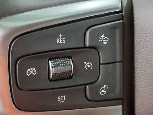 Used 2024 Chevrolet Silverado 2500 LTZ w/ LTZ Premium Package image 33