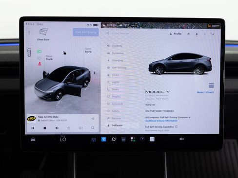 Used 2026 Tesla Model Y AWD image 34