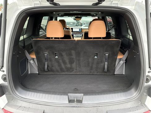 Used 2025 Hyundai Santa Fe Limited image 18