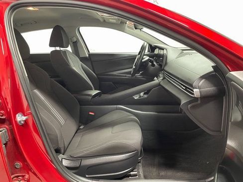 Used 2023 Hyundai Elantra SEL w/ Convenience Package FWD image 25
