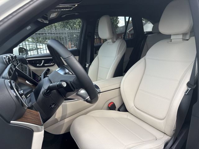 Used 2026 Mercedes-Benz GLC 300 4MATIC image 14