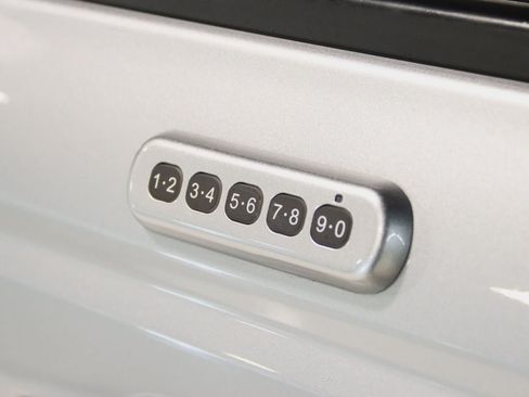 Used 2023 Ford Bronco Outer Banks AWD/4WD image 21
