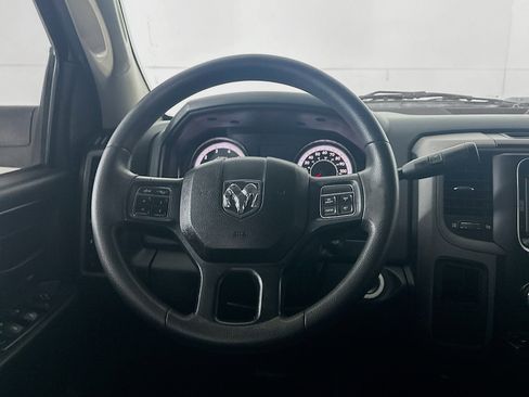 Used 2018 RAM 2500 Tradesman w/ Chrome Appearance Group image 17