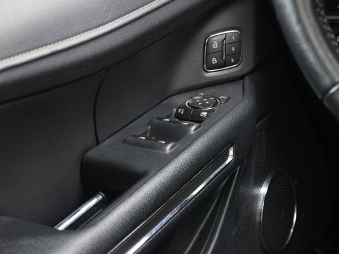 Used 2022 Ford Expedition XLT image 22