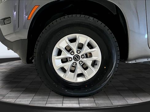 Used 2024 Nissan Frontier SV w/ Technology Package AWD/4WD image 34
