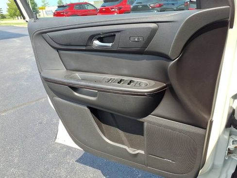 Used 2015 Chevrolet Traverse LTZ AWD/4WD image 14