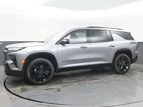 New 2026 Chevrolet Traverse RS w/ LPO, Floor Liner Package image 5