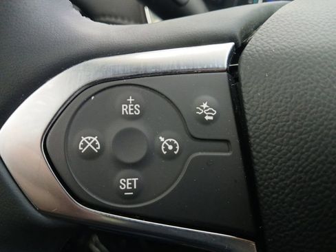 Used 2023 Chevrolet Traverse LT FWD image 23