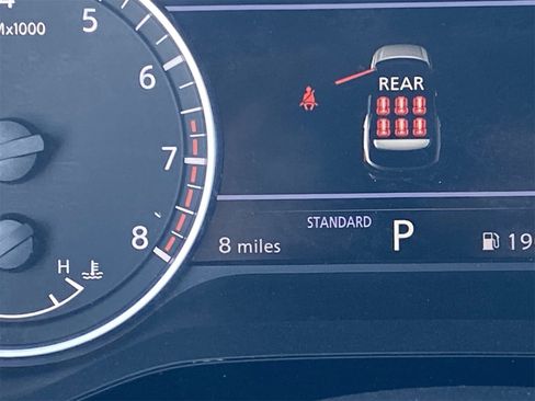 New 2025 Nissan Pathfinder SV w/ Black Appearance Package image 33