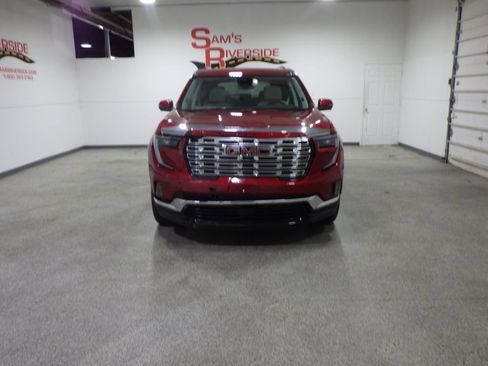 Used 2025 GMC Acadia Denali w/ Super Cruise Package AWD/4WD image 6