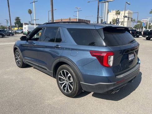 Used 2020 Ford Explorer ST w/ Premium Technology Package image 4