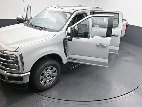 New 2026 Ford F250 Lariat w/ Lariat Ultimate Package image 37