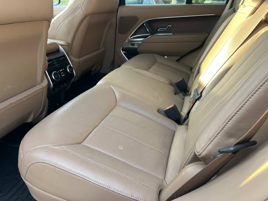 Certified 2023 Land Rover Range Rover SE AWD/4WD image 23