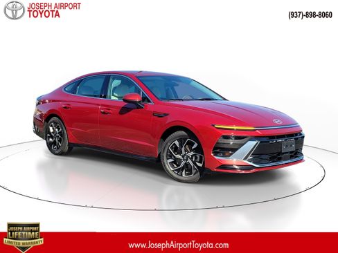 Used 2025 Hyundai Sonata SEL FWD image 1