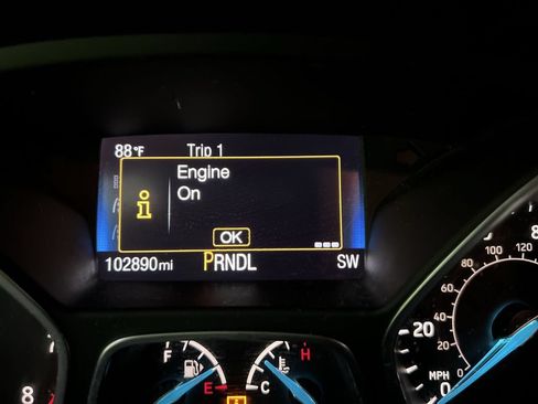 Used 2017 Ford Focus SE FWD image 16