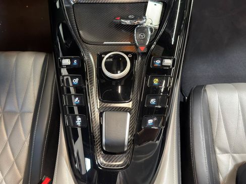 Used 2020 Mercedes-Benz AMG GT R image 20