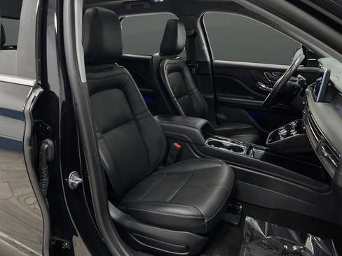 Used 2022 Lincoln Corsair AWD w/ Premium Package image 32