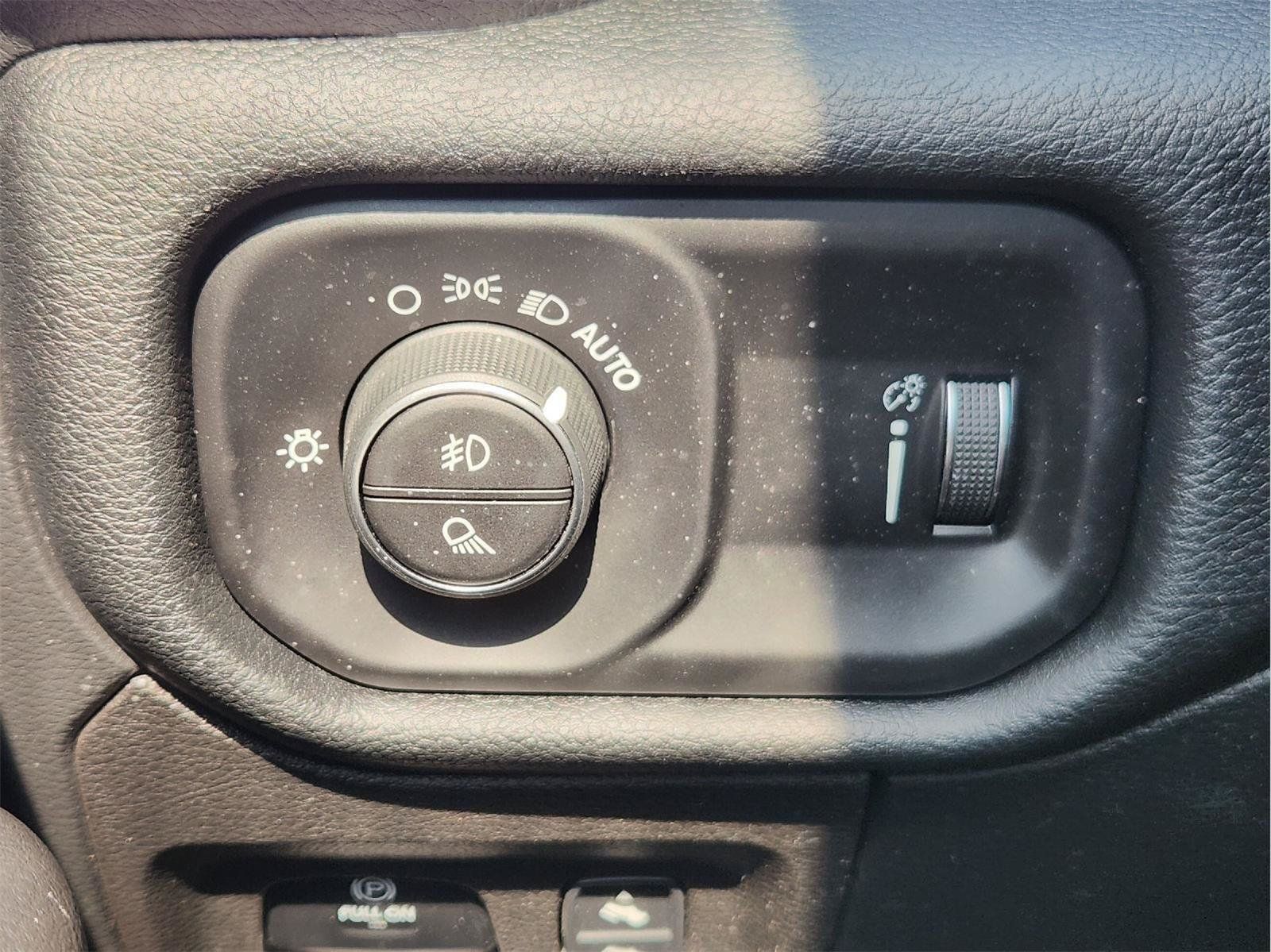 Used 2022 RAM 1500 Lone Star RWD image 21