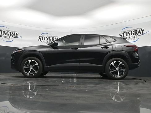 Used 2024 Chevrolet Trax RS w/ Driver Confidence Package FWD image 20