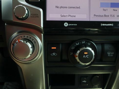 Used 2022 Toyota 4Runner SR5 image 34