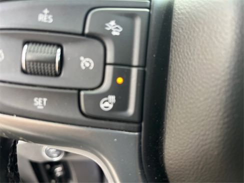 Used 2024 Chevrolet Silverado 1500 LT image 45