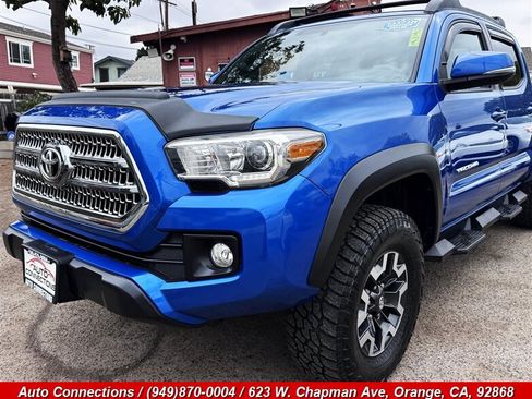 Used 2017 Toyota Tacoma TRD Off-Road RWD image 38