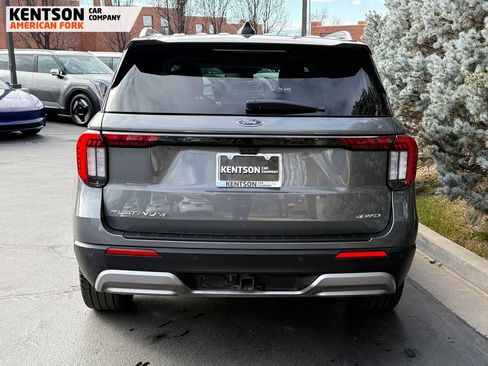 Used 2025 Ford Explorer Platinum w/ LUX Leather Package image 6