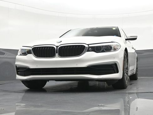 Used 2019 BMW 530i w/ Convenience Package RWD image 30