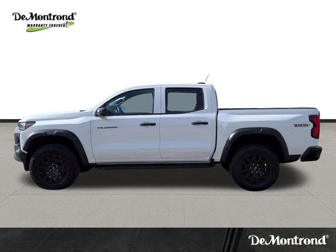 Used 2024 Chevrolet Colorado Trail Boss w/ Technology Package AWD/4WD image 8