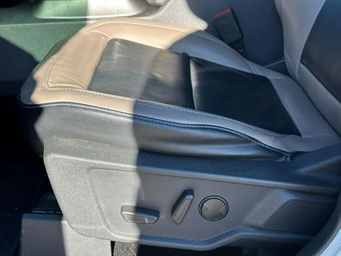 Used 2022 Ford Bronco Wildtrak image 16