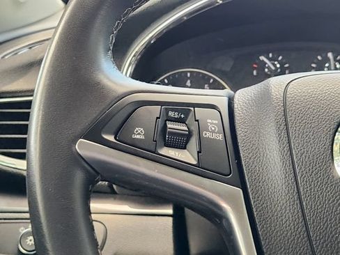 Used 2022 Buick Encore Preferred w/ Safety Package AWD/4WD image 28