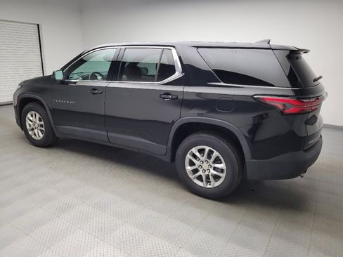 Used 2022 Chevrolet Traverse LS FWD image 3