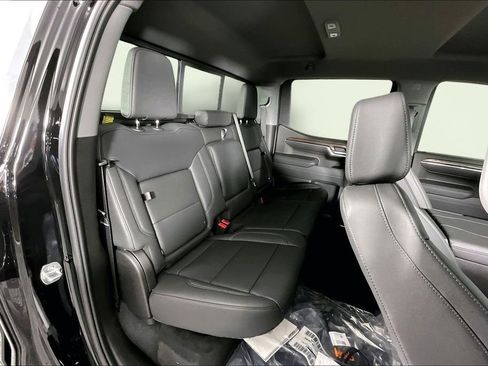 New 2026 GMC Sierra 1500 SLT w/ SLT Premium Plus Package image 11