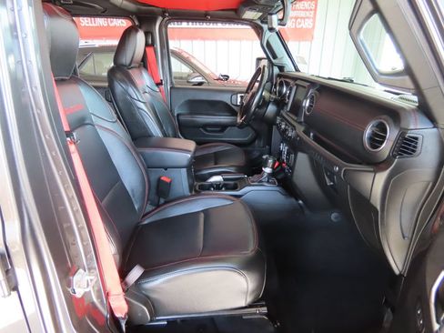 Used 2020 Jeep Wrangler Unlimited Rubicon w/ Quick Order Package 28Y Recon AWD/4WD image 34