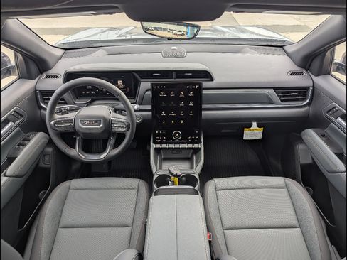 New 2026 GMC Terrain AT4 w/ Technology Package II AWD/4WD image 18