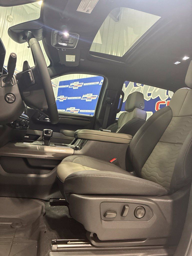Used 2026 Chevrolet Silverado 1500 ZR2 w/ LPO, Dark Essentials Package AWD/4WD image 19