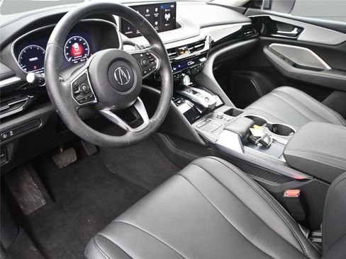 Certified 2024 Acura MDX SH-AWD image 2