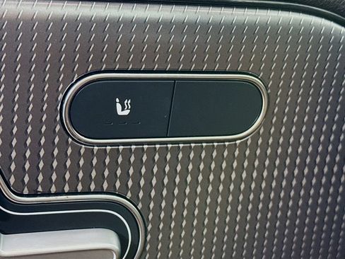 Used 2022 Mercedes-Benz GLA 250 4MATIC image 21