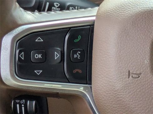 Used 2019 RAM 1500 Laramie image 23