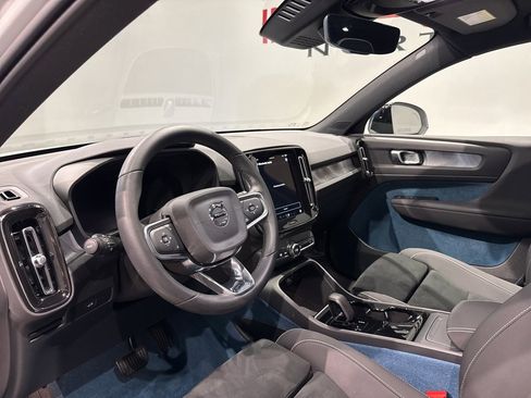 Used 2024 Volvo XC40 Recharge Plus w/ Protection Package Premier image 12