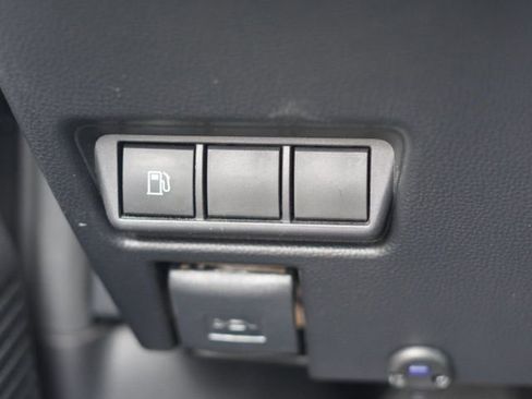 Used 2024 Toyota Prius LE image 12