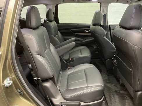 Used 2025 Subaru Ascent Bronze Edition w/ Onyx Package AWD/4WD image 29
