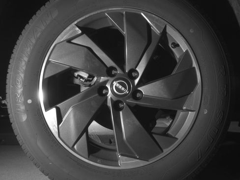 Used 2025 Nissan Rogue SV AWD/4WD image 15